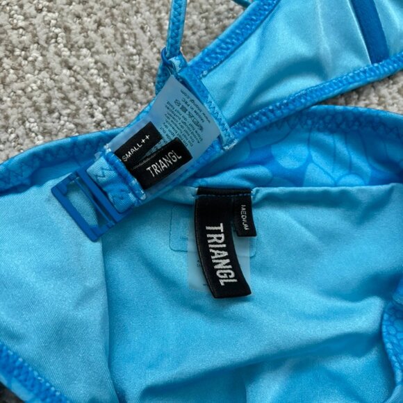 Triangl Bikini - Picture 3 of 3
